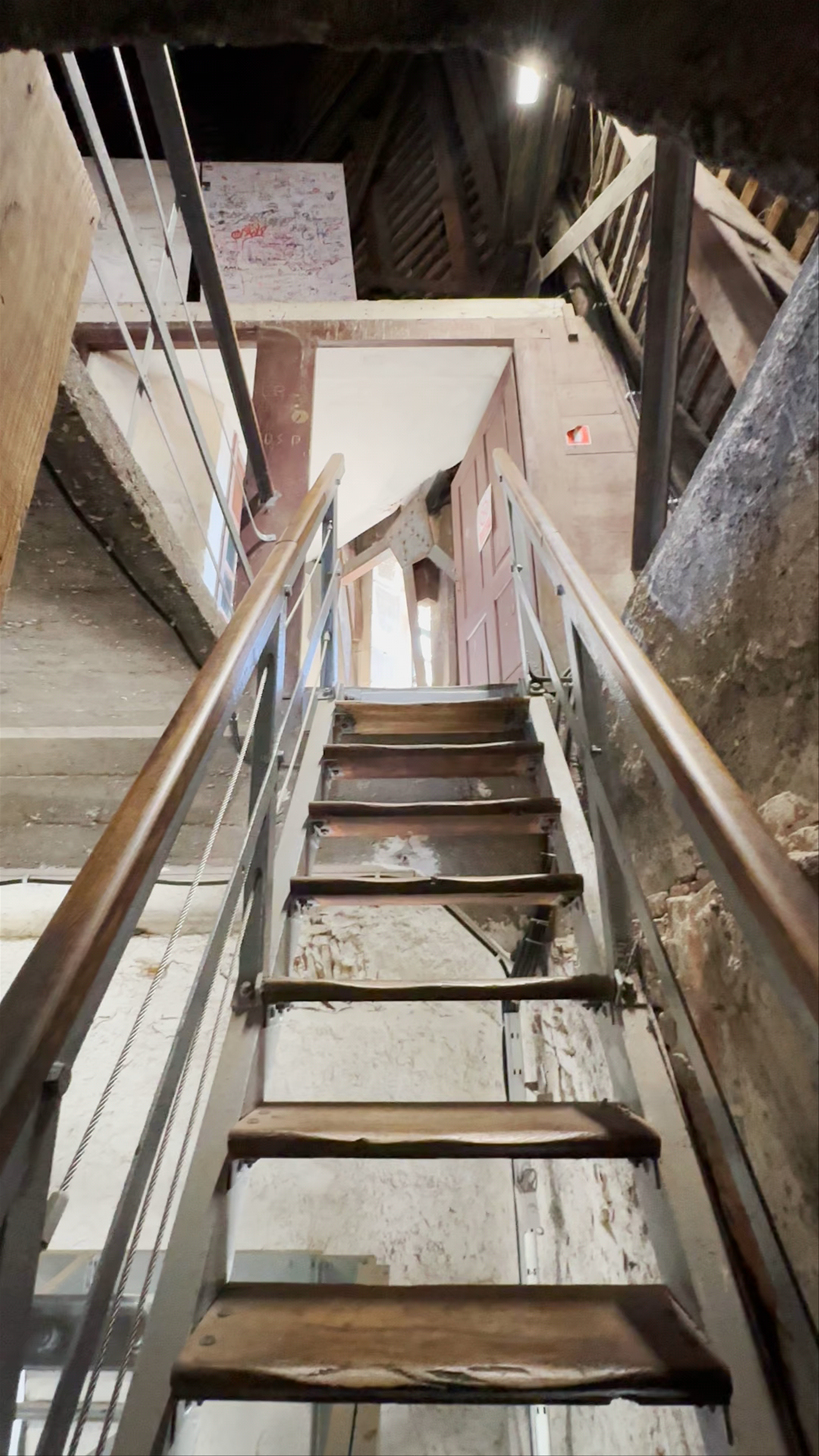 Ruine Capela Sf Ladislau