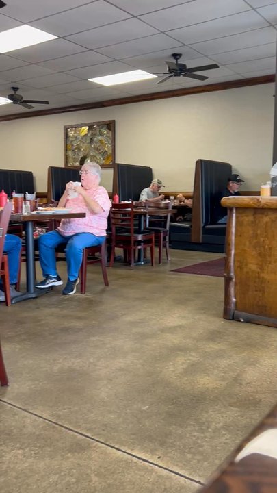 Lilly's Diner - Diners Near Me - Tulsa, Oklahoma
