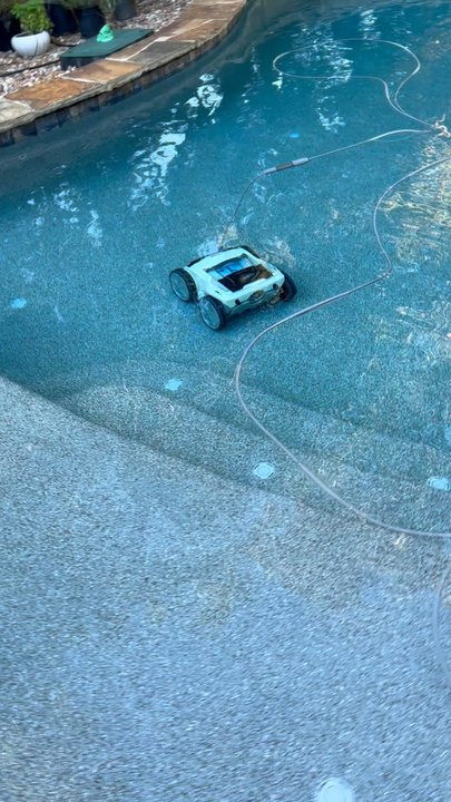 Poolie - Normally you can see our SpongeBob cleaning in this video. - Pool Cleaners Near Me - Austin, Texas