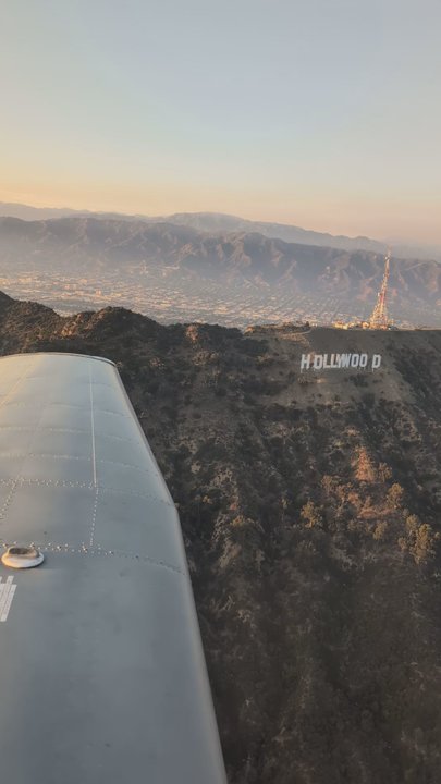 The Flight Academy - Flying past the Hollywood Sign - Flight Instruction Near Me - Van Nuys, California