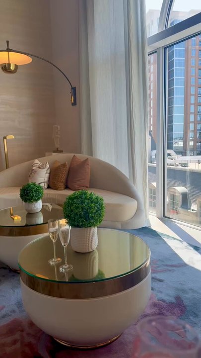 Hotel Crescent Court - Suite View - Hotels Near Me - Dallas, Texas