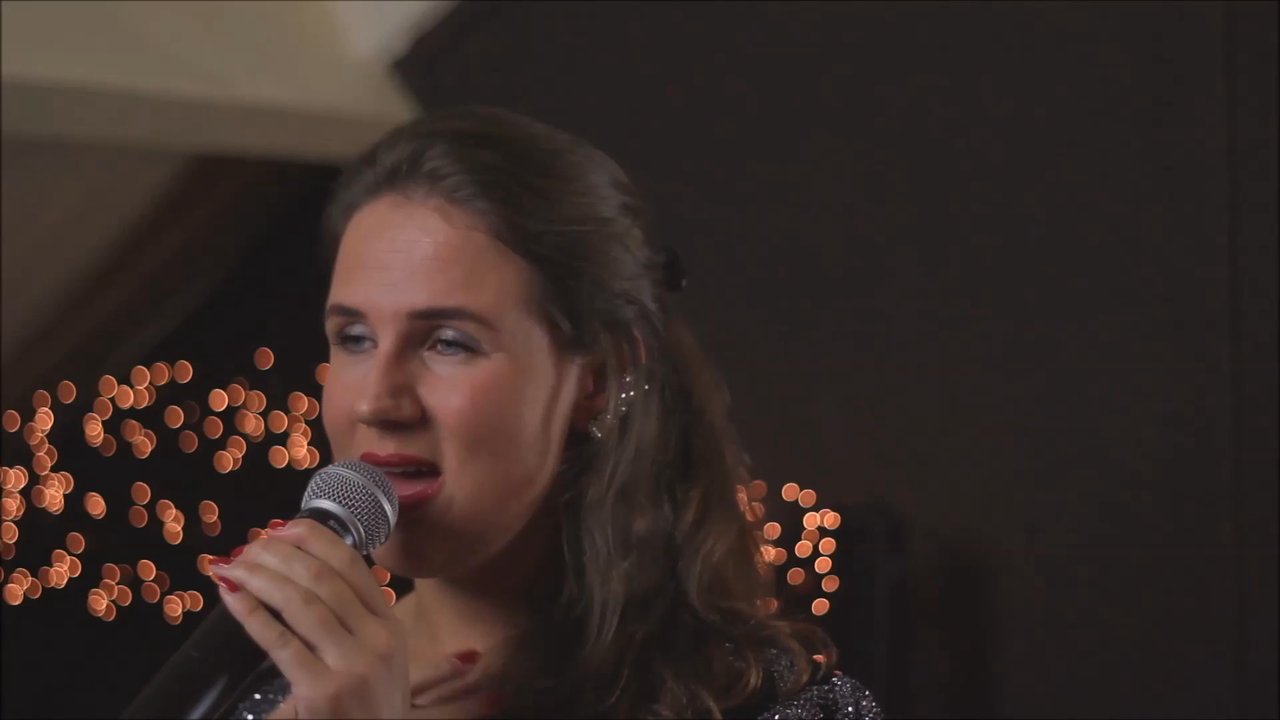 Daphne Kim - At Last - video 5