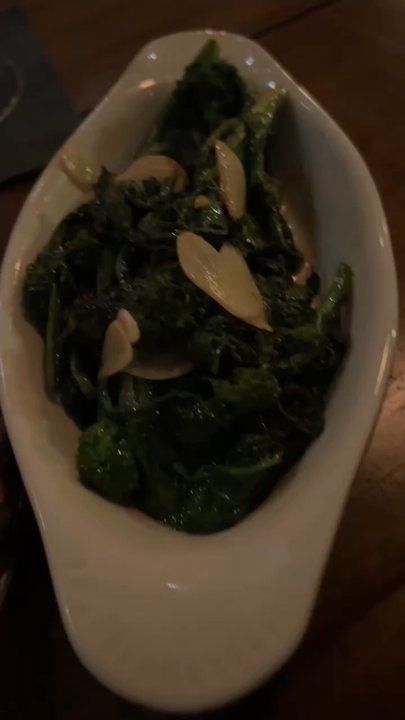 Ainslie - Margherita Pizza and Broccoli Rabe w/ Garlic & Olive Oil - Beer Gardens Near Me - Brooklyn, New York