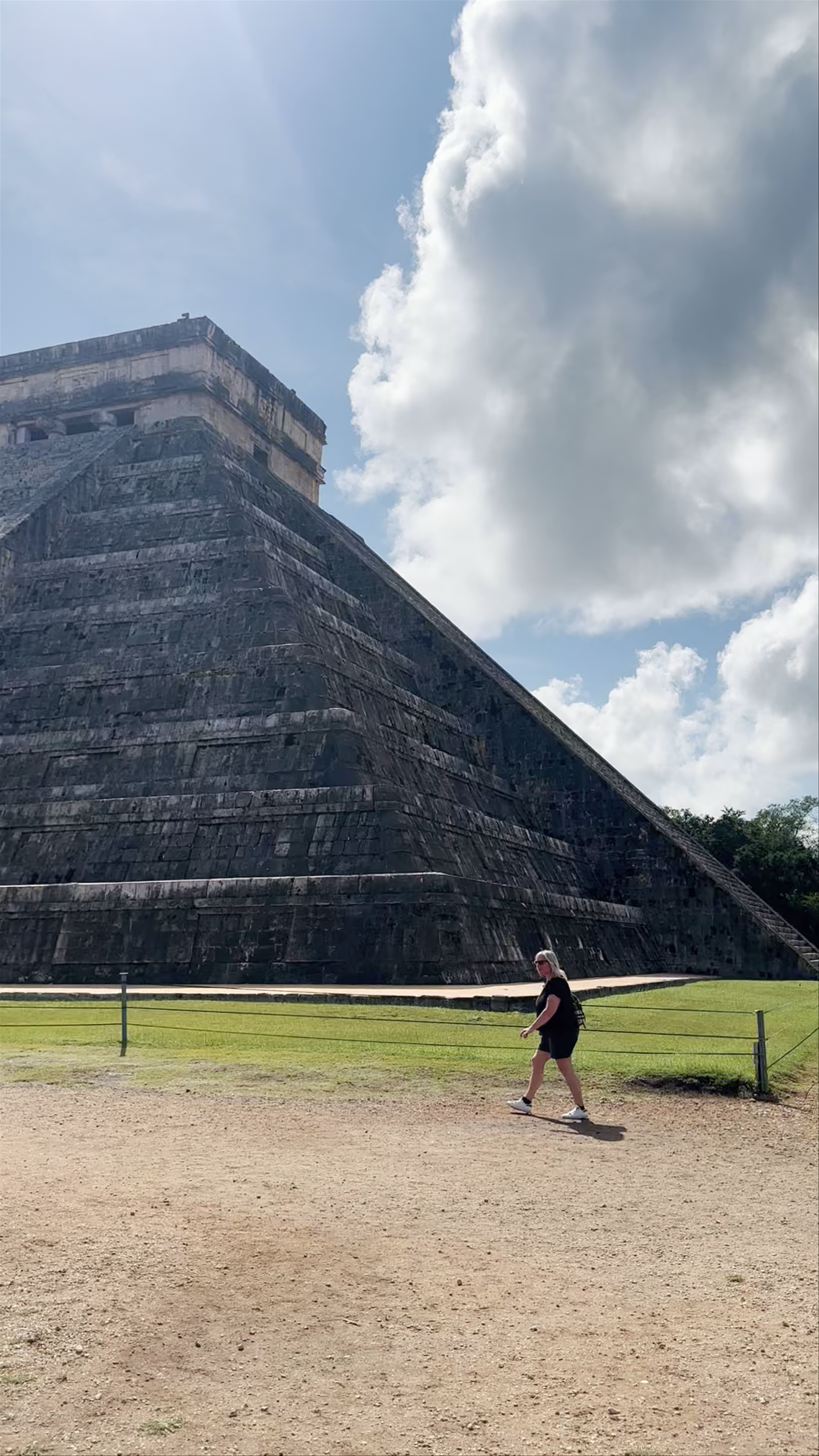 Chichen Itza Tours: Awe-Inspiring Ancient Mayan Pyramid Experience