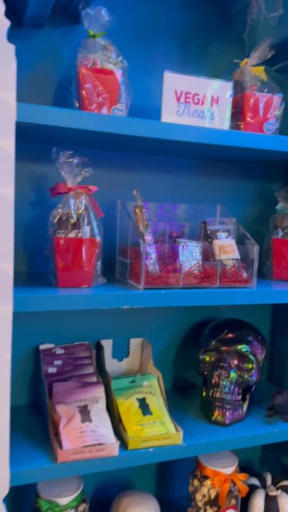 Sweet Pete's Candy - Candy Stores Near Me - Jacksonville, Florida