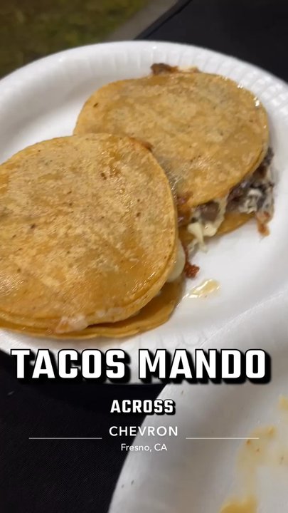 Tacos Mando - Taco De Cabeza, 2Tqcos De Chorizo, 2 Mulitas de cabeza, 1 Mulita de suadero, 1 Mulita De Cecina, 1 Tripa Quesadilla. - Mexican Near Me - Fresno, California