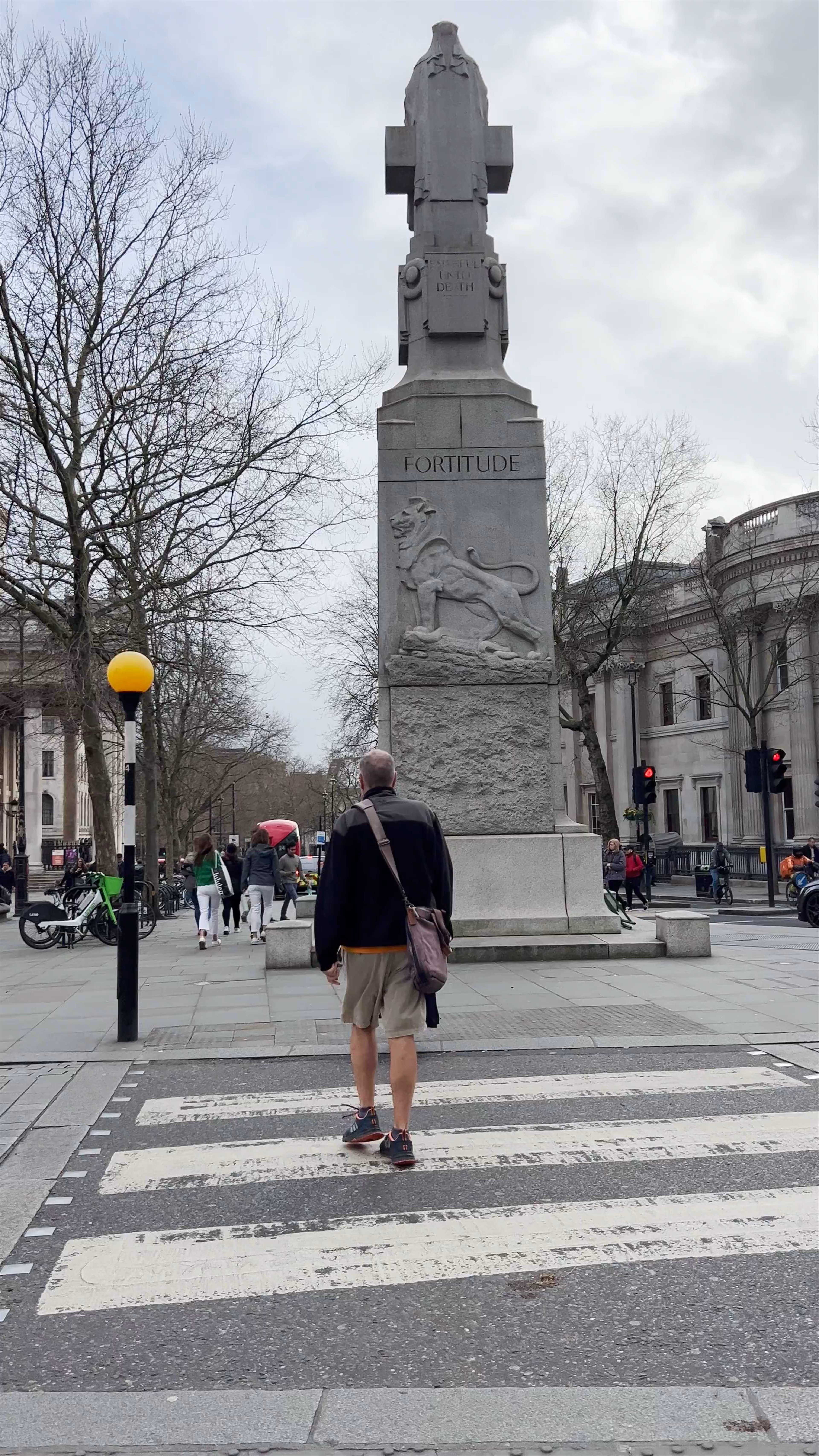 Edith Cavell Memorial: Quiet Strength in Central London