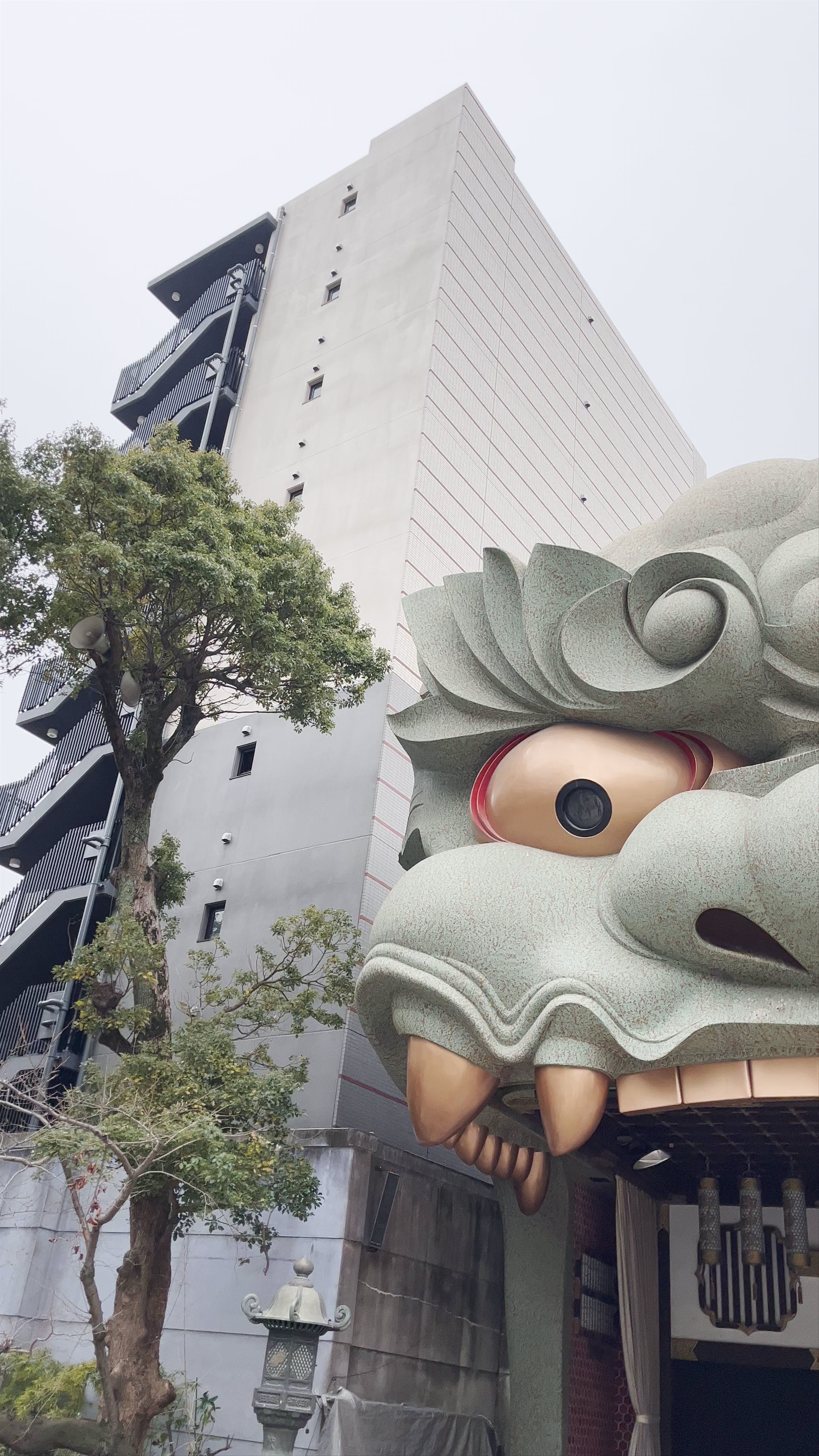 Namba Yasaka Jinja: The Giant Lion Shrine of Osaka