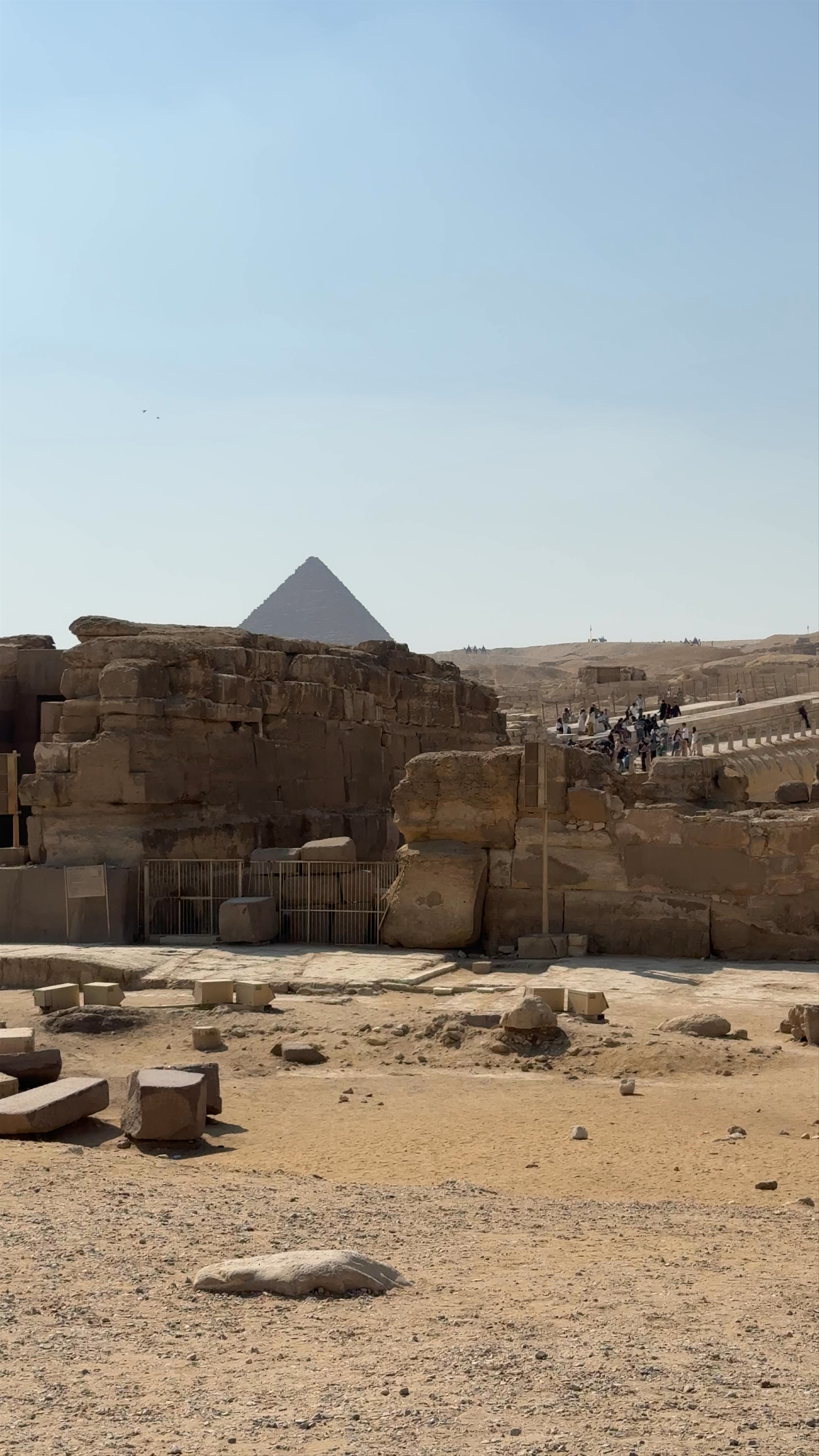 The Great Pyramid of Giza and the Sphinx: Ancient Wonders of Egypt