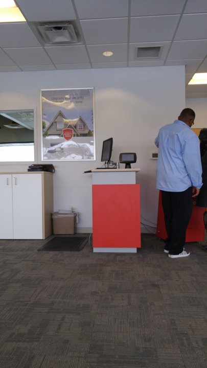 Comcast Service Center - Only 3 stations manned by employees and 23 people waiting. I have gotten faster service art the security of state. - Television Service Providers Near Me - Wyoming, Michigan