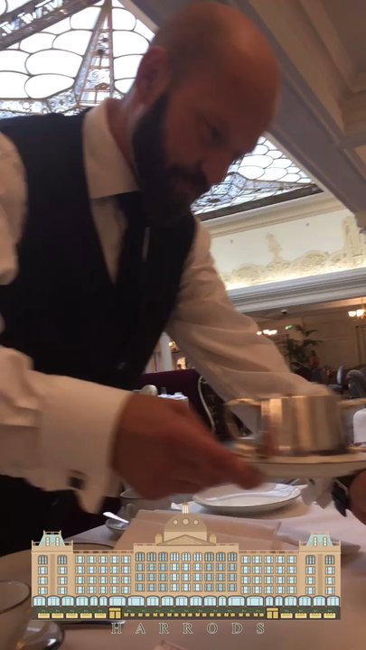 Harrods' Tea Room - Sandwiches Near Me - London, XGL